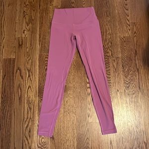pink/purple lululemon align leggings. great condition. barely worn. size 6